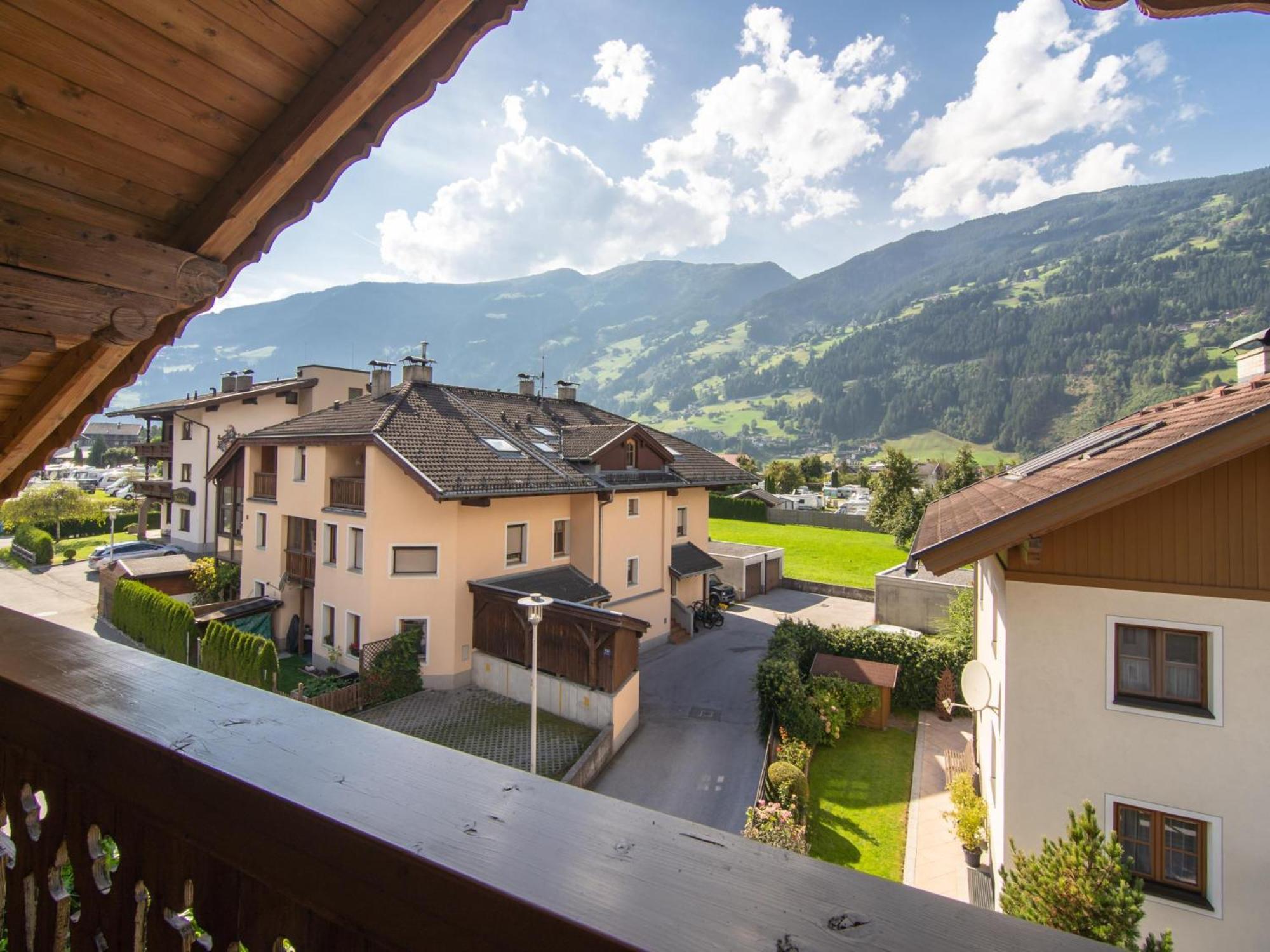 Haus Stock Apartment Zell am Ziller Exterior photo