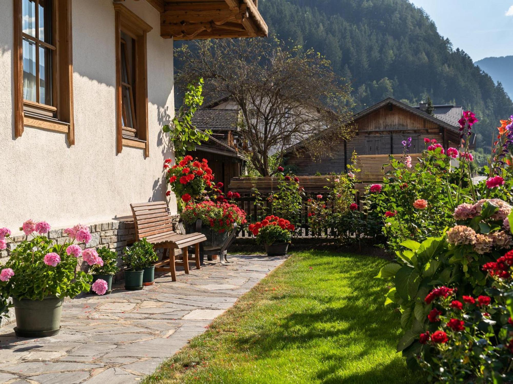 Haus Stock Apartment Zell am Ziller Exterior photo